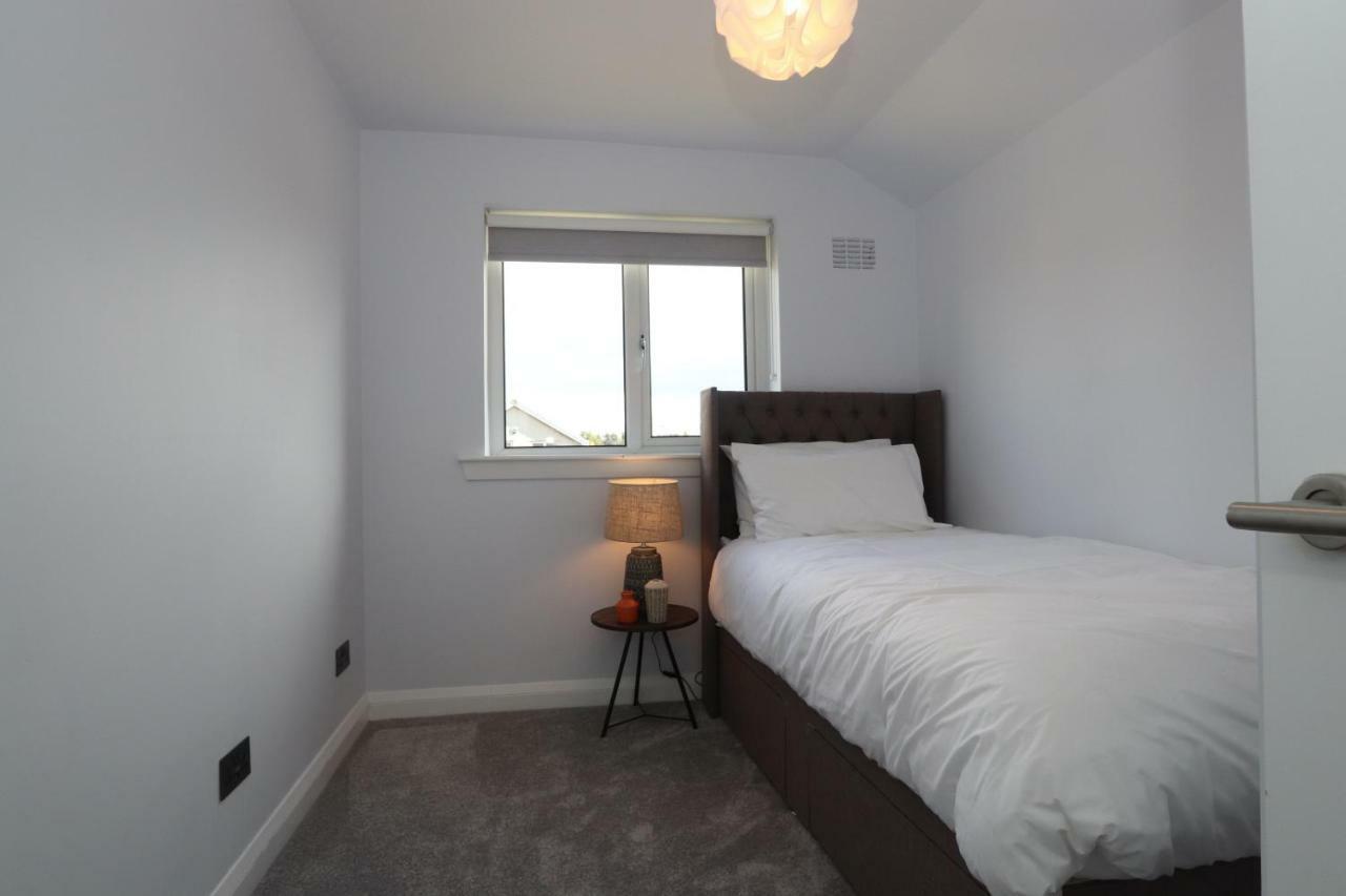Dunfermline - Luxury 3 Bedroom 2 Bathroom Detached House With Garden Exterior foto