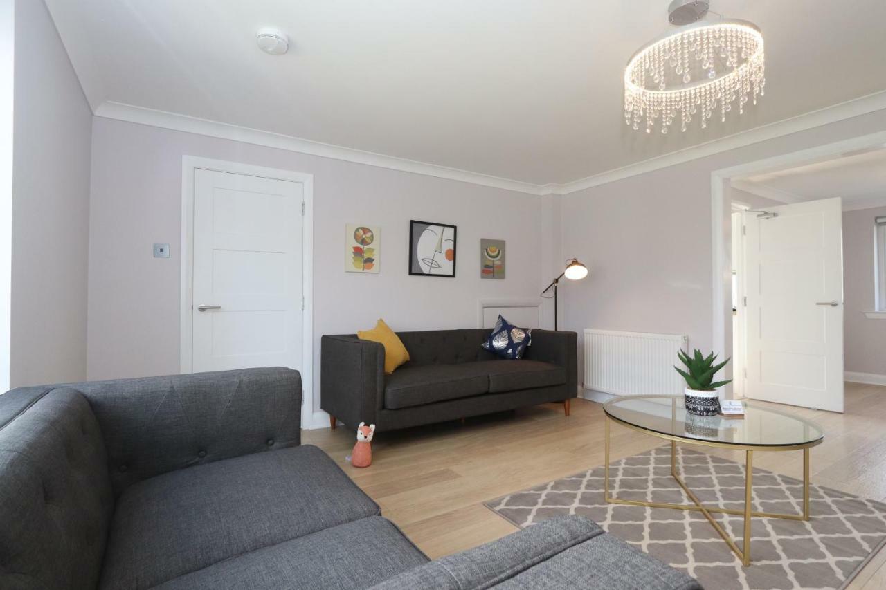 Dunfermline - Luxury 3 Bedroom 2 Bathroom Detached House With Garden Exterior foto
